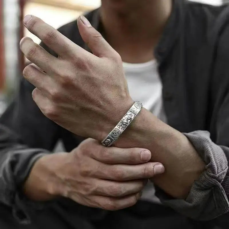 Men's Retro Pixiu Charms Bracelet | Stylish Simple Jewelry