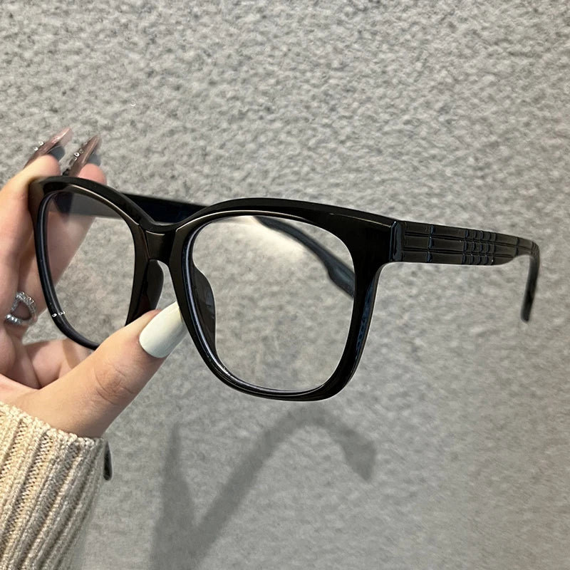 Women’s Fashion Anti-Blue Light Glasses | Stylish Eye Protection