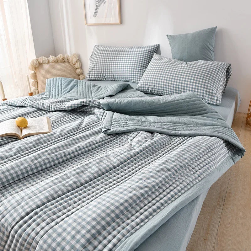 Lightweight Summer Quilt | Soft Microfiber Breathable Bedding
