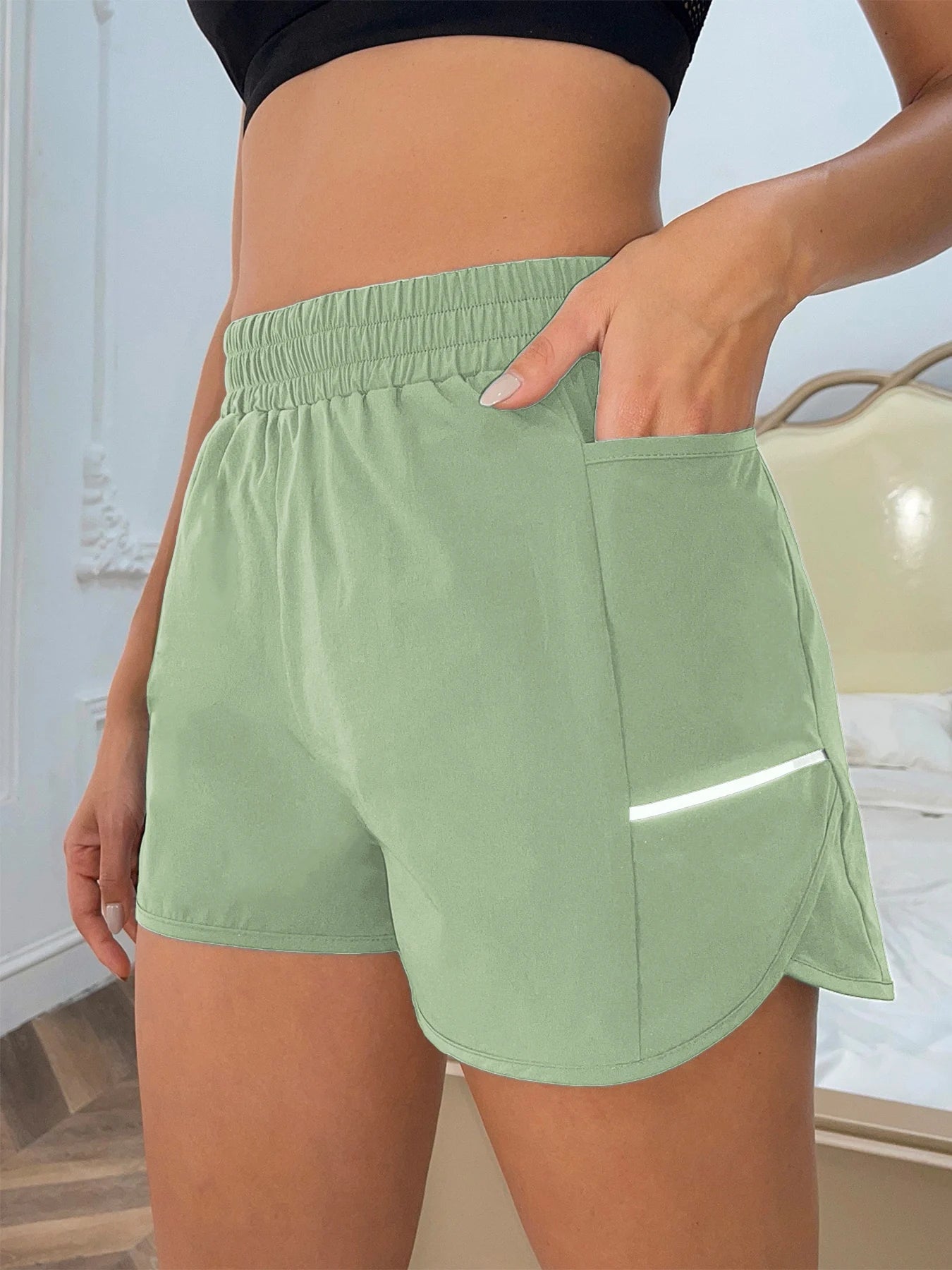 Women's Casual Sports Shorts with Mobile Pocket & Reflective Strips