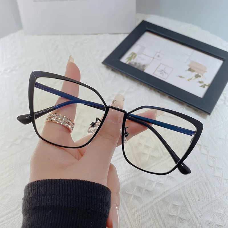 Retro Cat Eye Photochromic Reading Glasses for Women | Anti Blue Light
