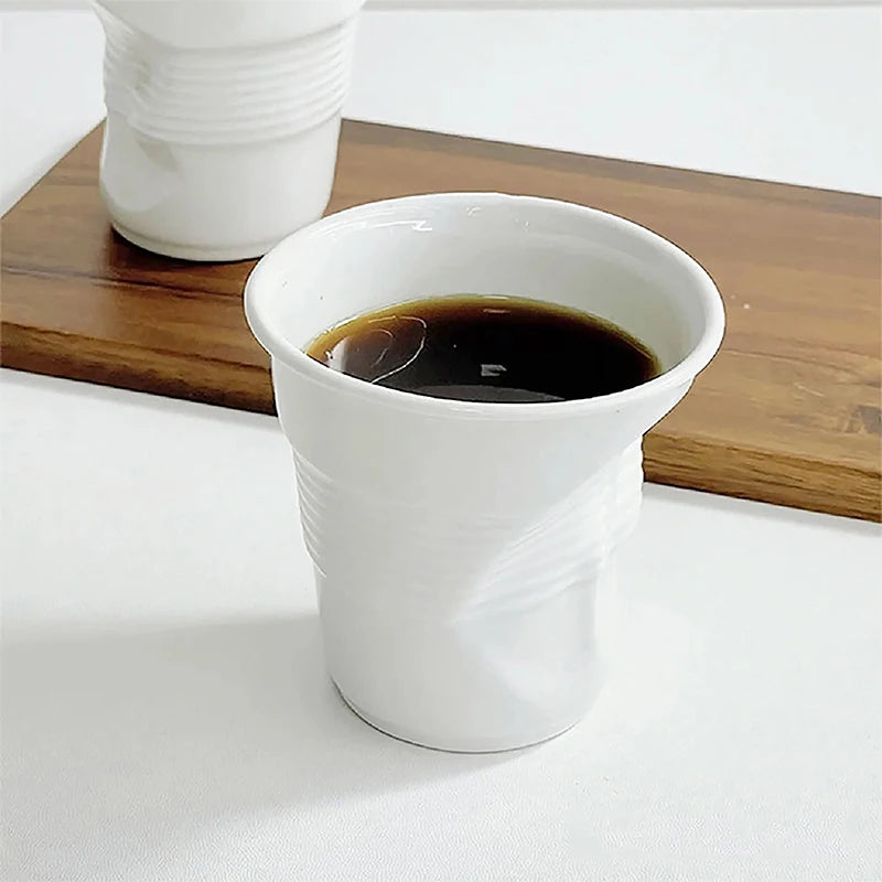 Taza de café de cerámica arrugada con estilo | Tumbler nórdico único