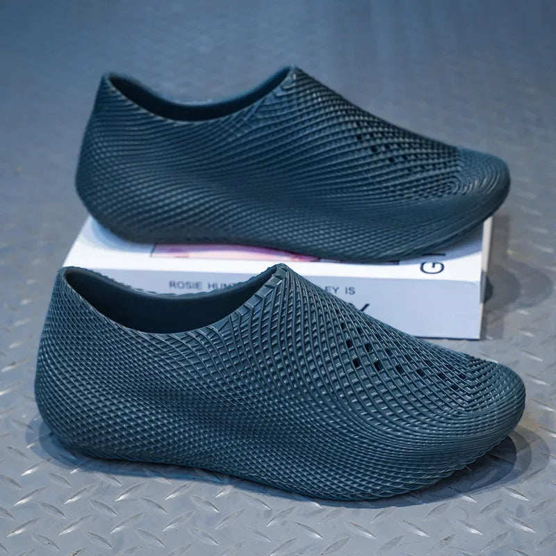 Designer Lightweight Luxury Summer New 3D Hole Hole Shoes Full Wrap Couple Casual Sandals Outdoor Beach Shoes for Men