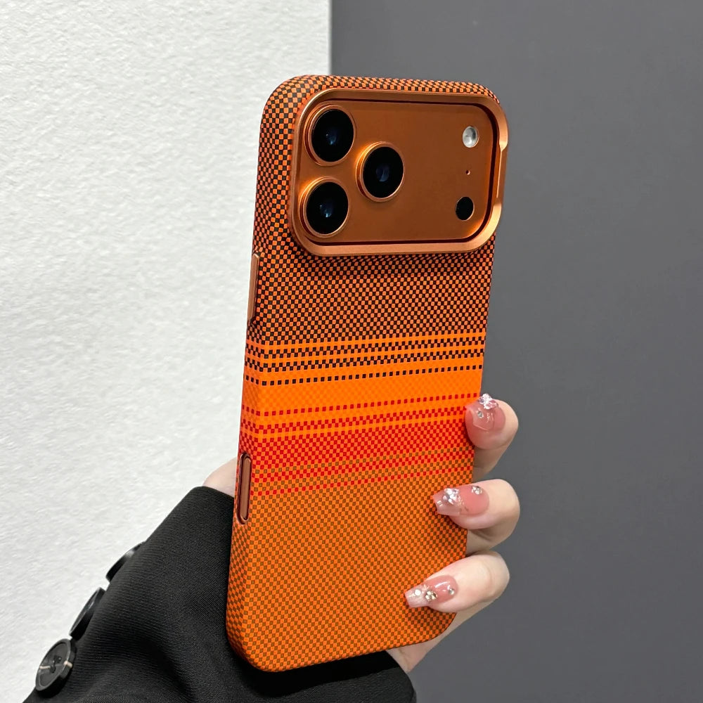 Funda Magnética con Relieve de Carbono y Colores para iPhone 17 Pro Max