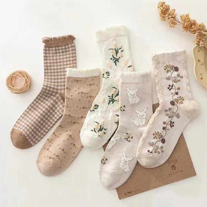 Trendy Women's Retro Art Tubular Socks | Cozy Autumn Essential