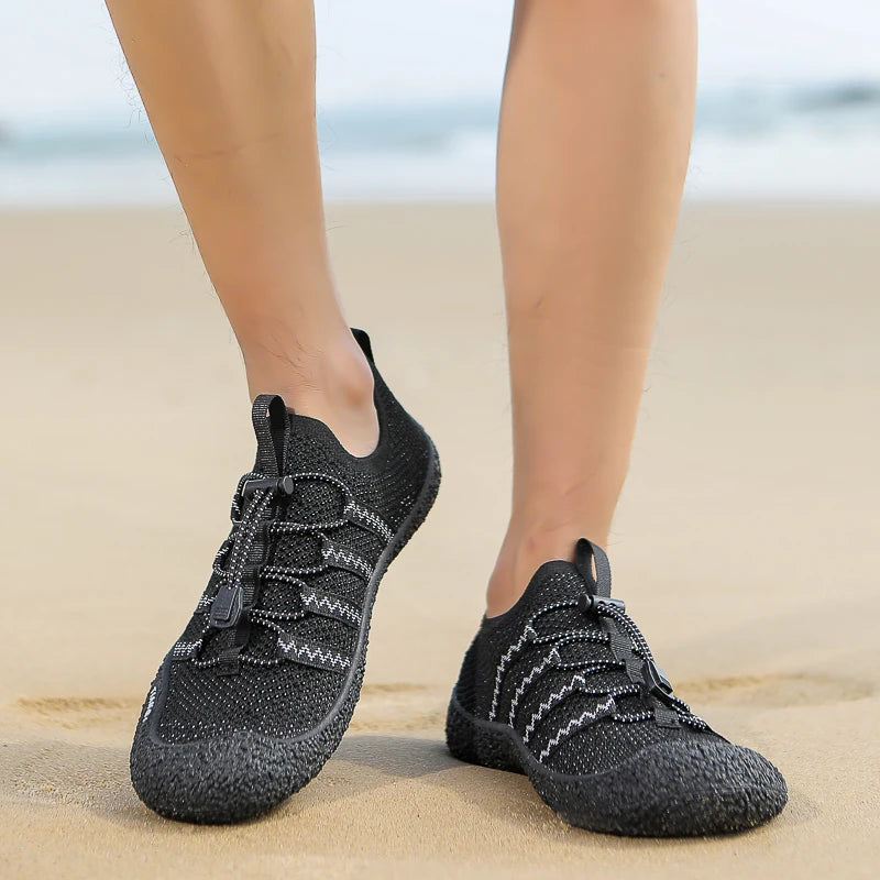Couples Barefoot Hiking Shoes Lightweight Breathable Quick-Dry Beach Shoes Suitable for Fitness Outdoor Sports And Swimming