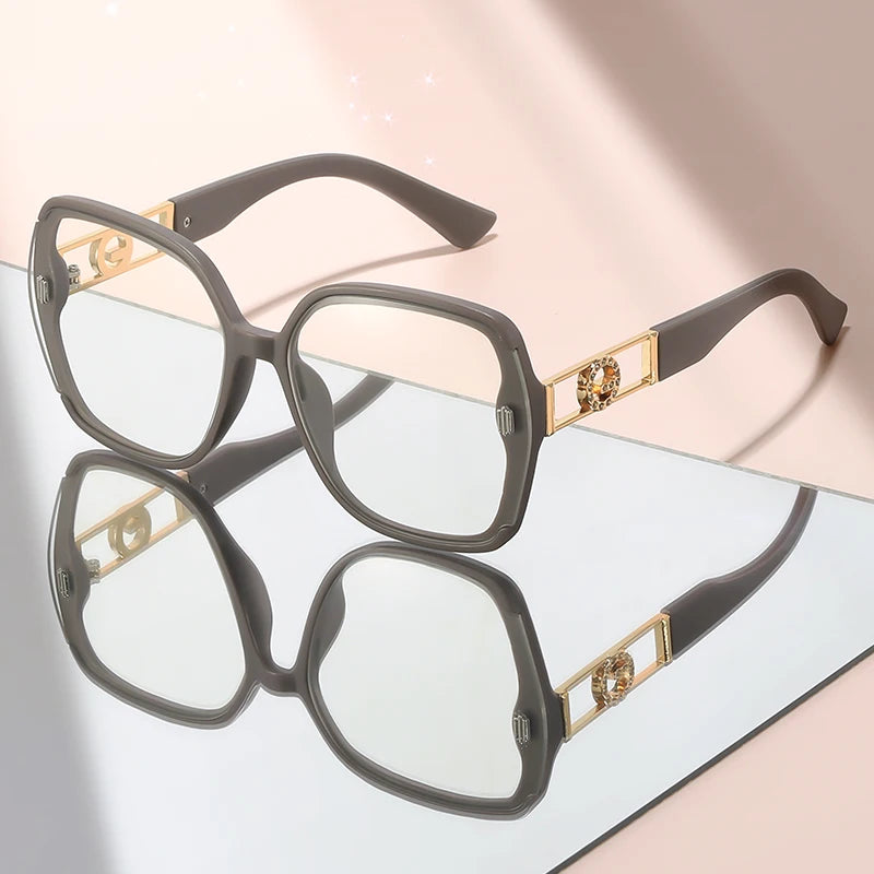 Stylish Large-Frame Flat Glasses | Chic Minimalist Eyewear