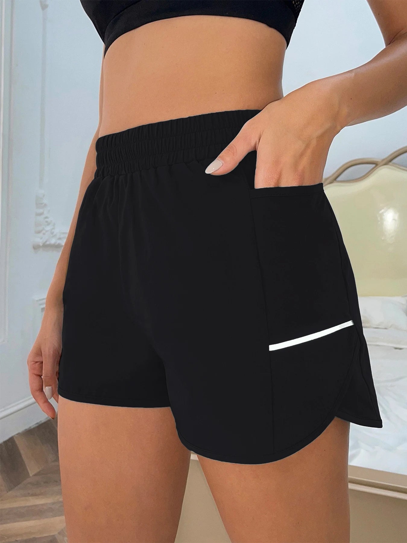 Women's Casual Sports Shorts with Mobile Pocket & Reflective Strips