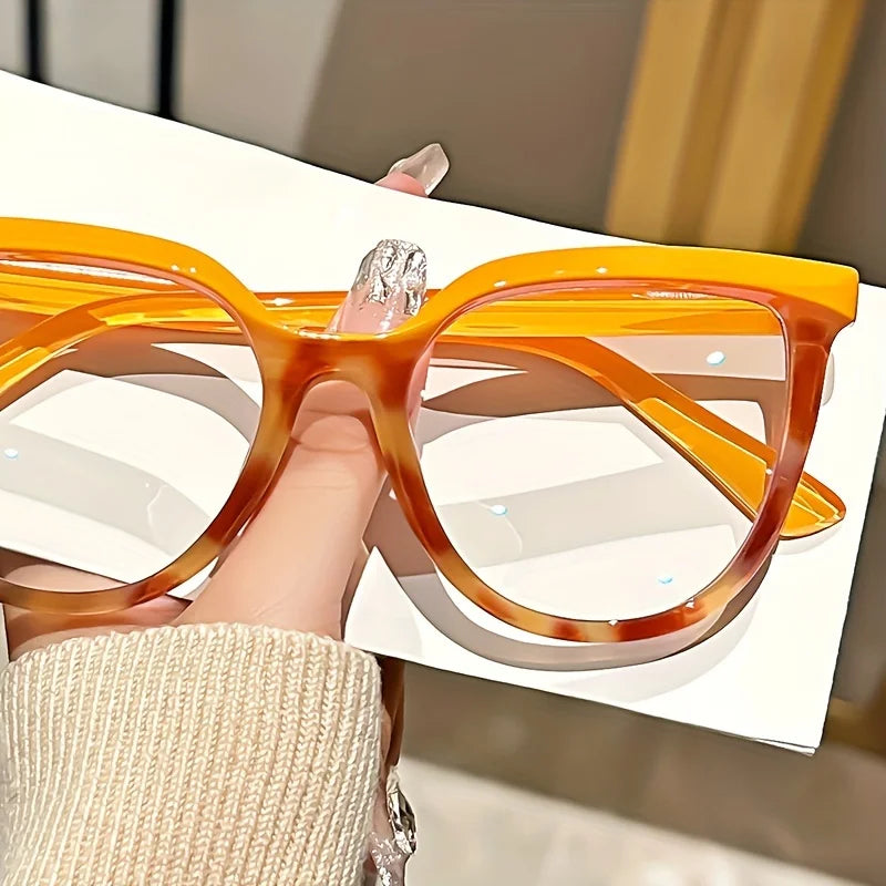 Elegant Cat Eye Glasses for Women | Vintage Gradient Style 2026