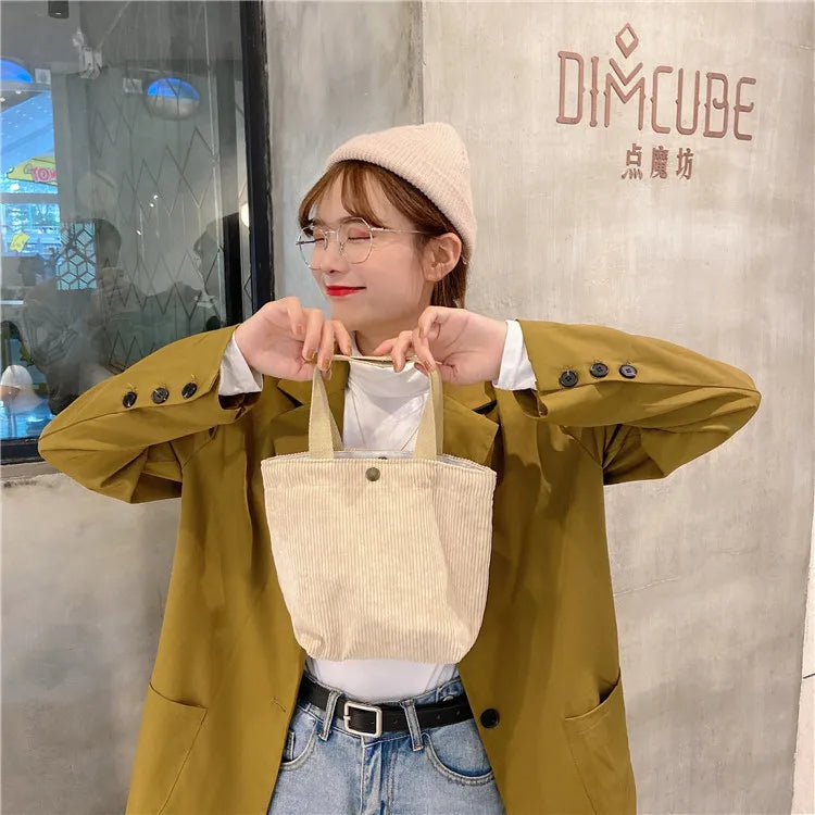 Elegante bolso de mano pequeño de terciopelo para mujer | Un esencial de estilo casual