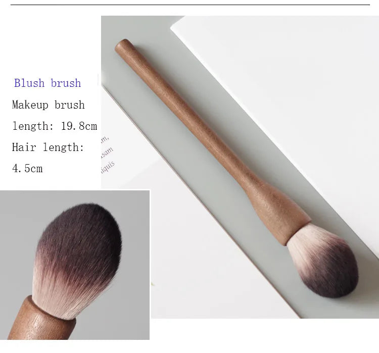 Large Retro Wood Powder Brush | Luxurious Honey Makeup Brush