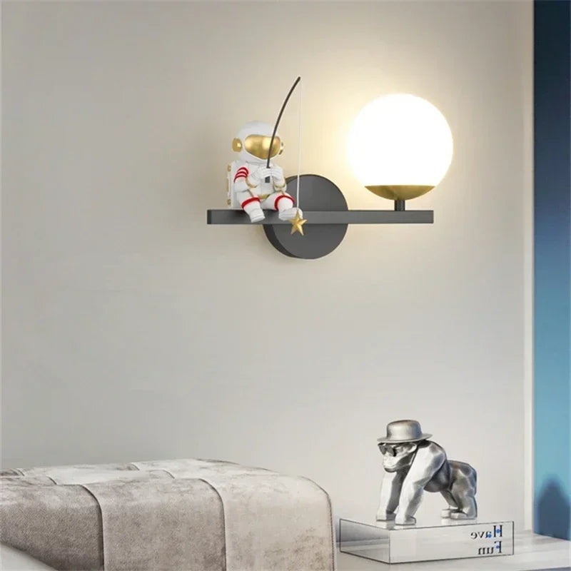 Lámpara de aplique de pared de astronauta creativo | Iluminación infantil moderna