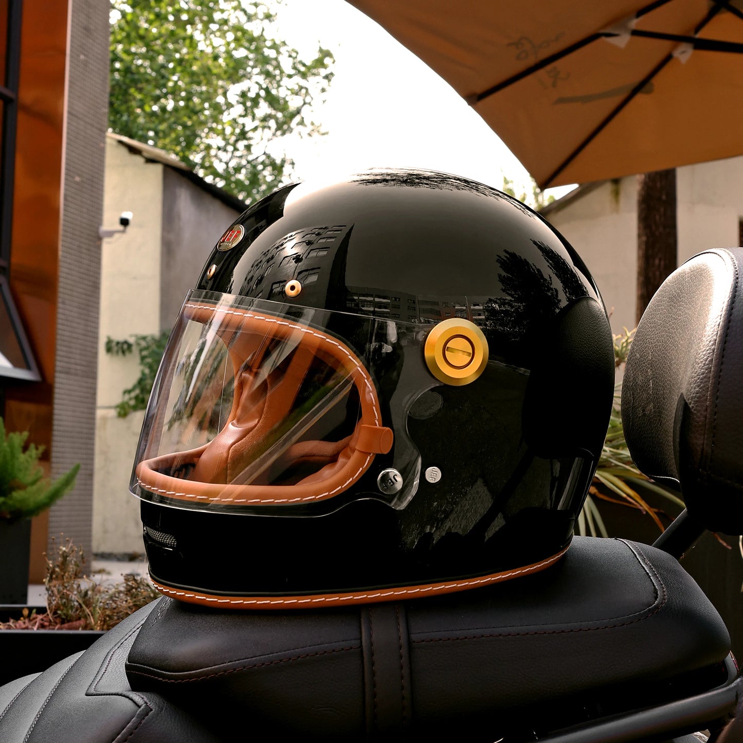 Vintage Full Face Moto Helmet | Retro Style Motorcycle Safety Gear