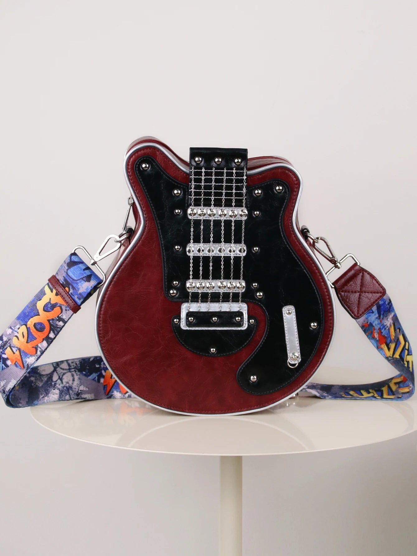Creative Retro Guitar Shape Bag | Stylish Messenger Shoulder Bag