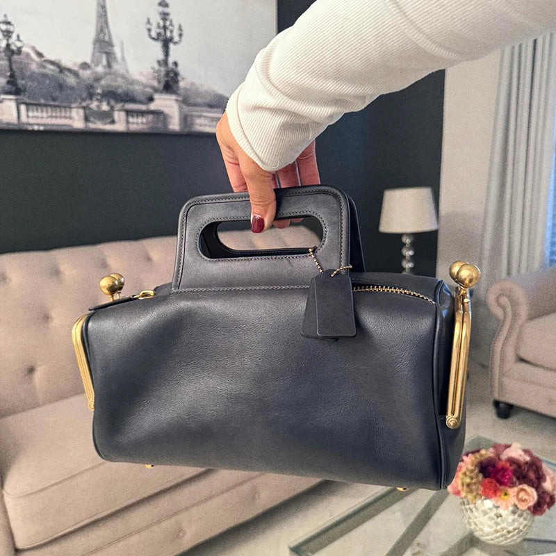 Luxury Retro Clip Handbag | Elegant Large Capacity Crossbody Bag