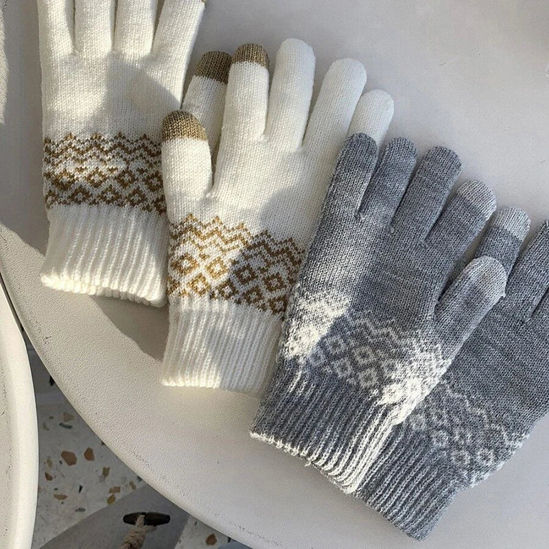 Warm Touch Screen Knitted Gloves | Essential Winter Gear