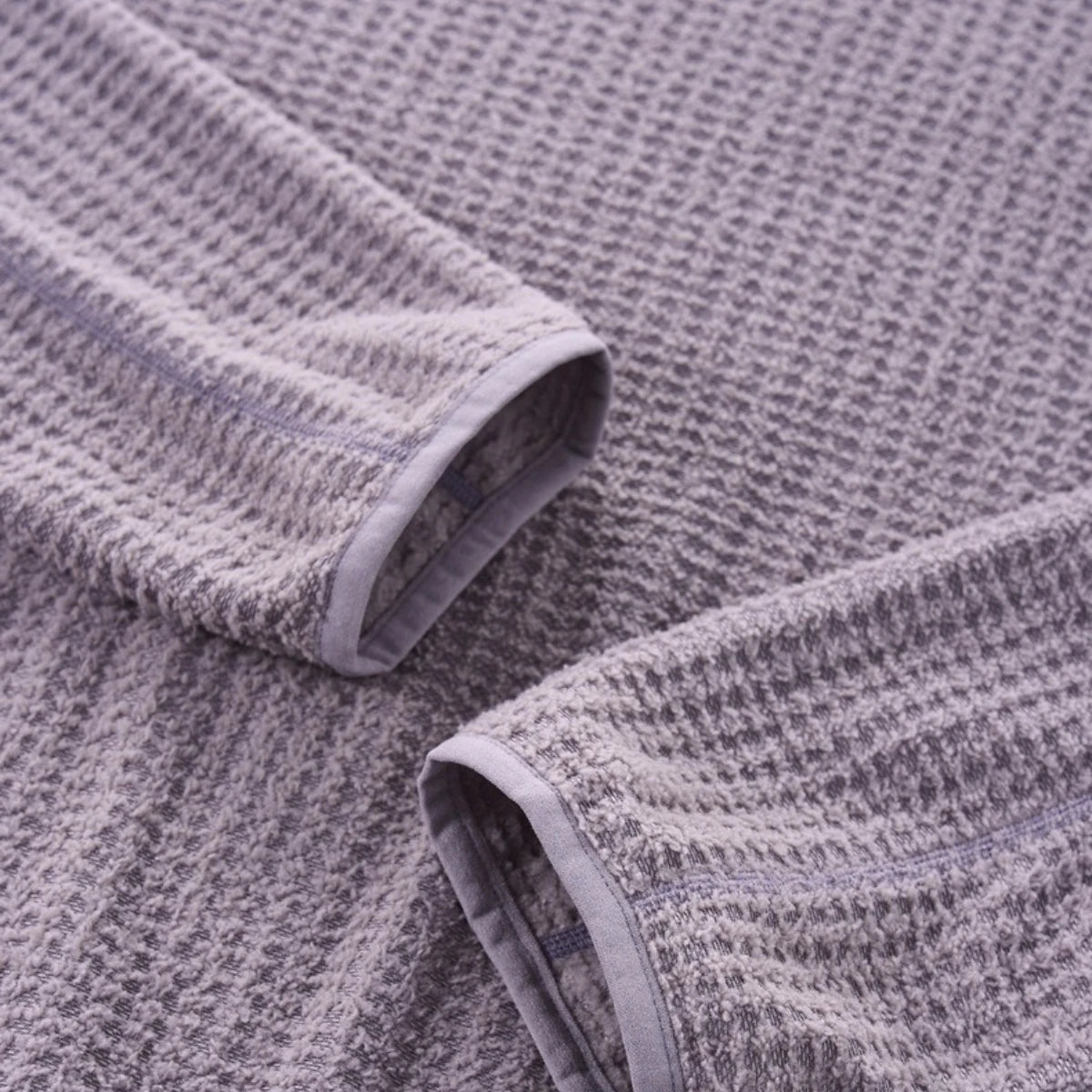 Men's Lightweight Thermal Hoodie | Perfect for Autumn & Winter