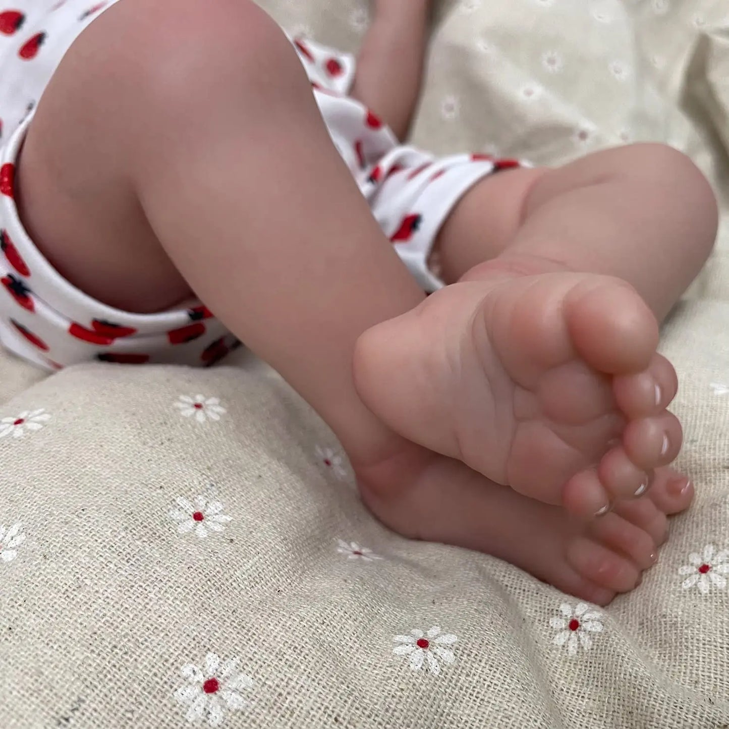 Lifelike Handmade Reborn Baby Doll | 55cm Realistic Toddler Toy