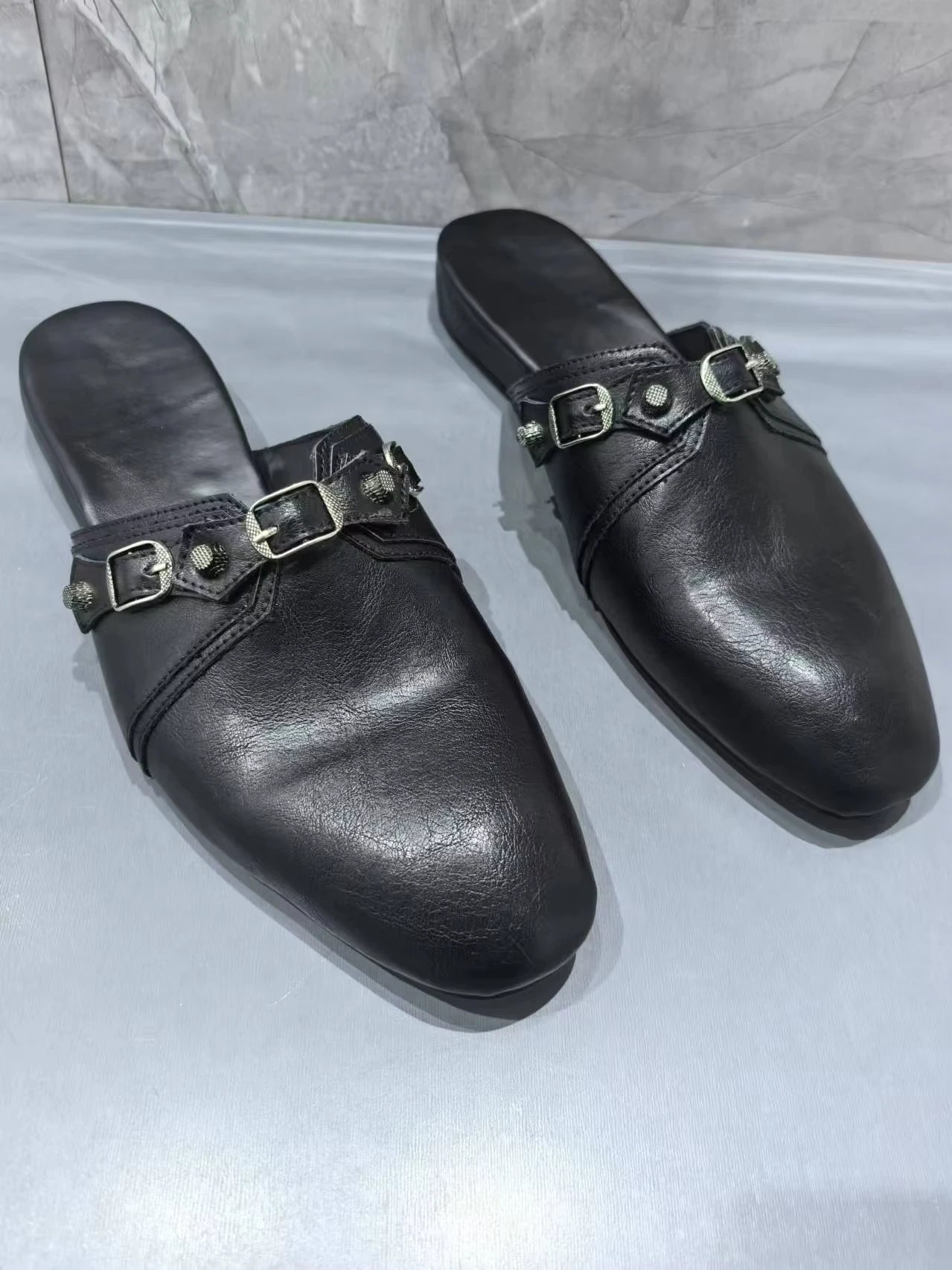 Men's Retro Rivet Buckle Leather Slippers | Stylish Comfort Sandals