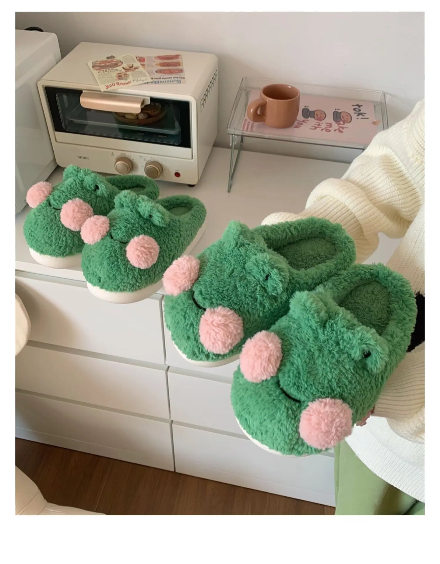 Women's Cute Green Frog Plush Slippers | Cozy Faux Fur House Shoes