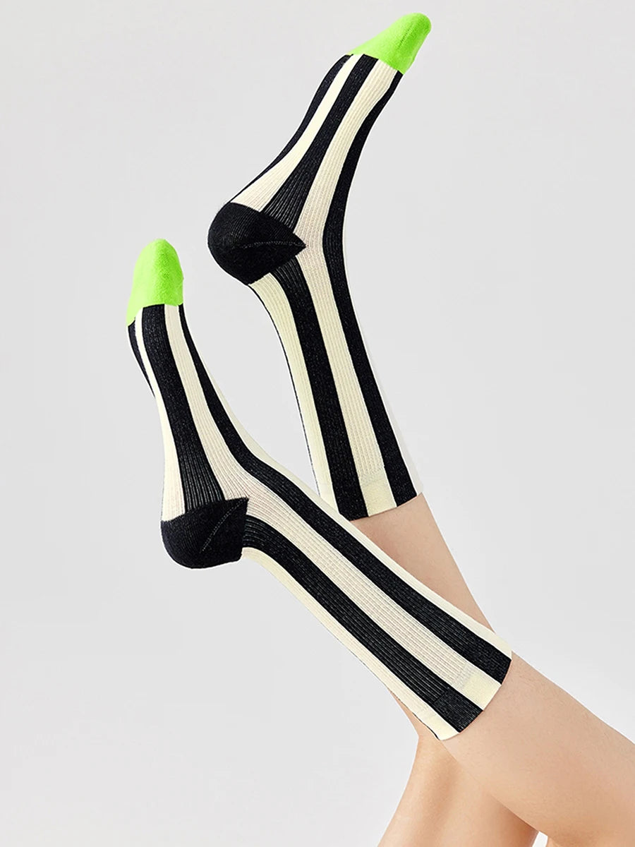Unisex Trendy Contrast Stripes Mid Tube Socks for Every Occasion