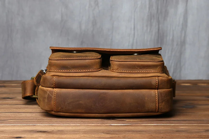 Retro Leather Messenger Bag for Men | Stylish and Functional