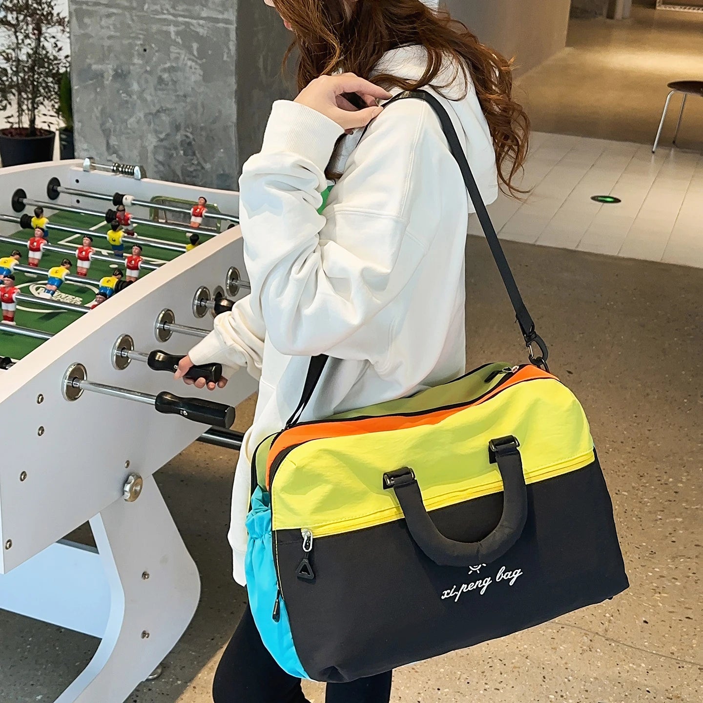 Fashion Trend Dopamine Contrasting Travel Bag Independent Shoe Compartment, Lightweight Yoga Bag, Outdoor Sports and Fitness Bag