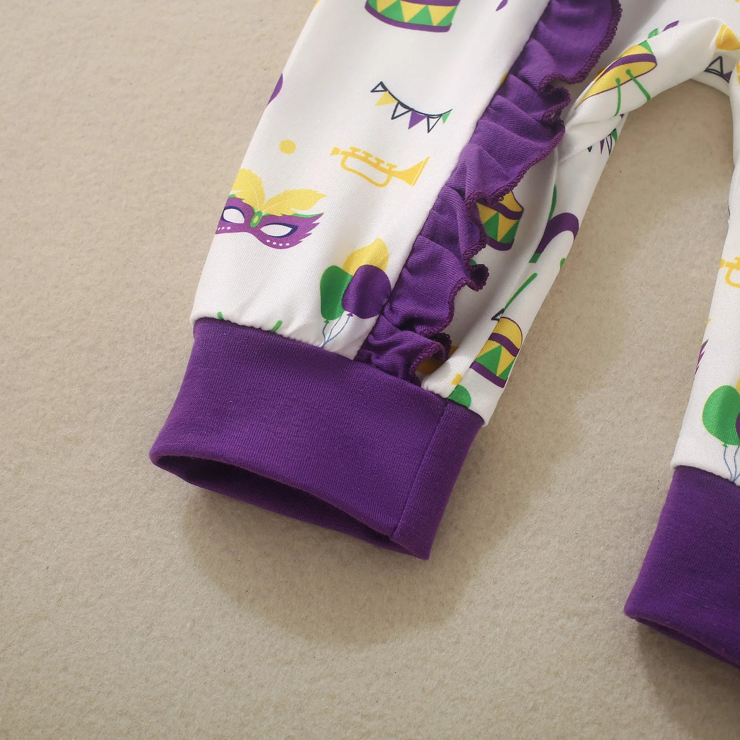 Unisex Baby Long Sleeve Balloon Print Romper | Adorable Infant Outfit