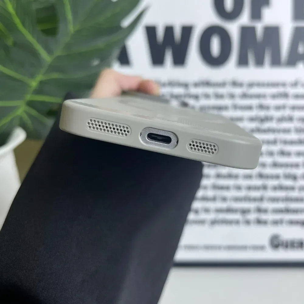 Funda de lujo mate para teléfono con disipación de calor | Protectora y elegante