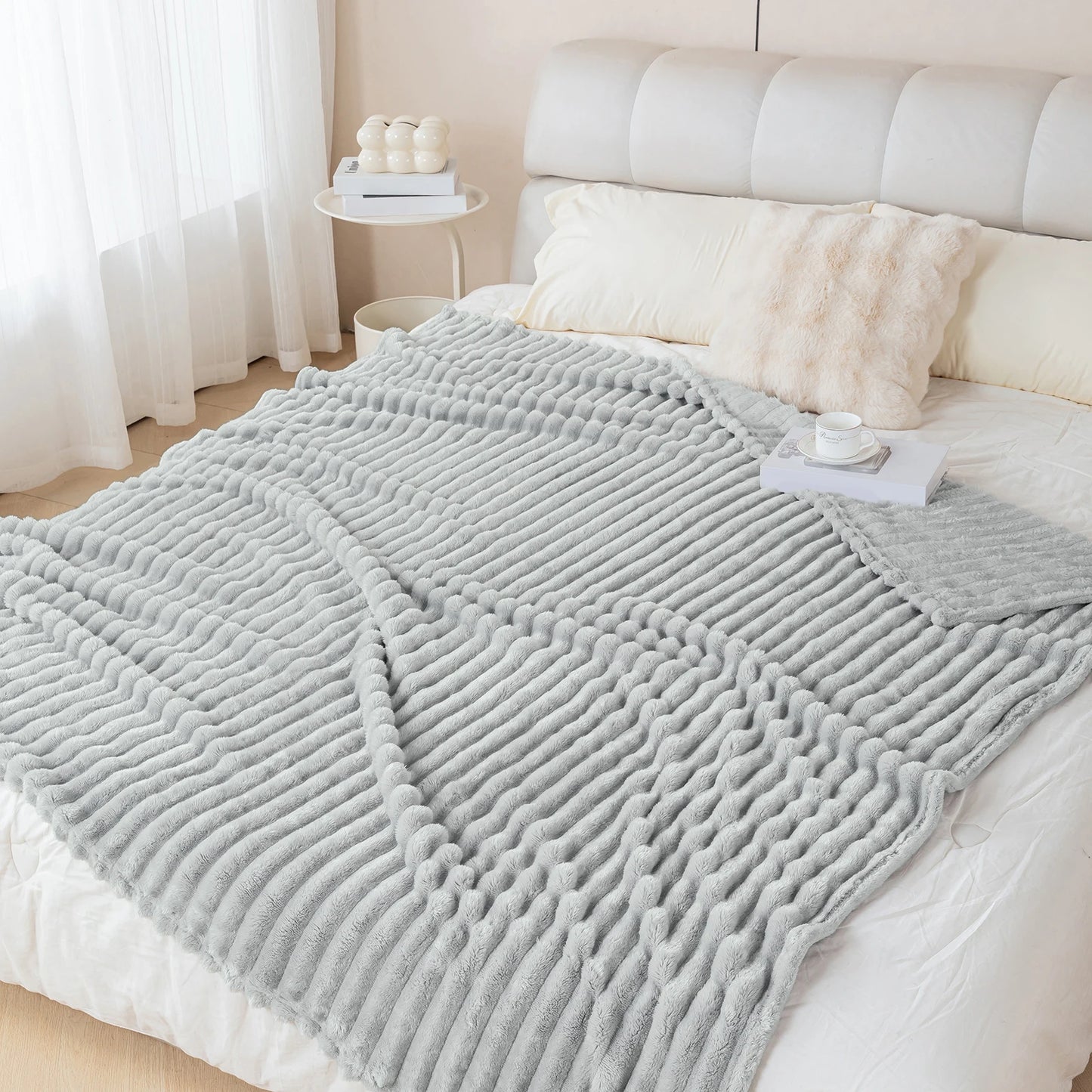 Thick Warm Flannel Blanket | Cozy Fleece Throw for All Seasons