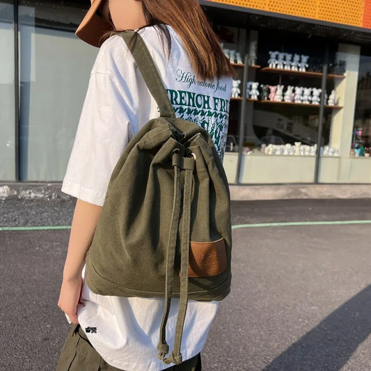 Mochila de lona vintage versátil para cada aventura