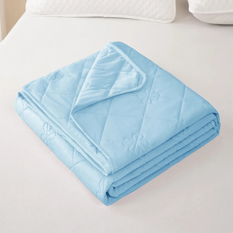 Cooling Silk Summer Quilt | Breathable & Ice Cold Comfort
