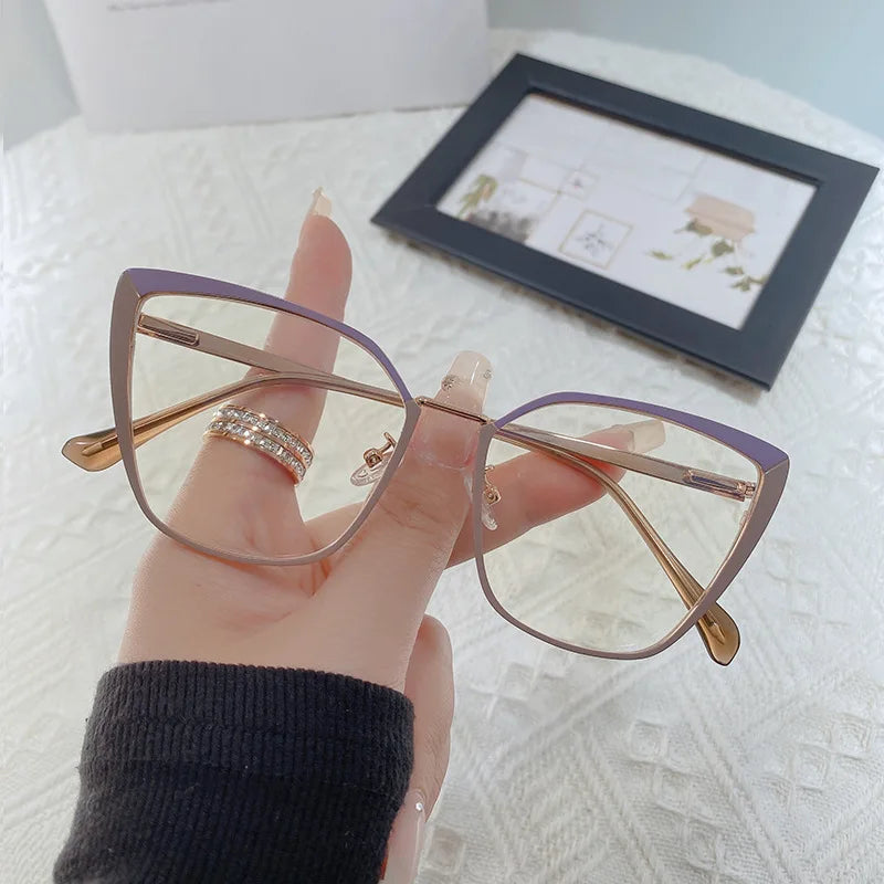 Retro Cat Eye Photochromic Reading Glasses for Women | Anti Blue Light