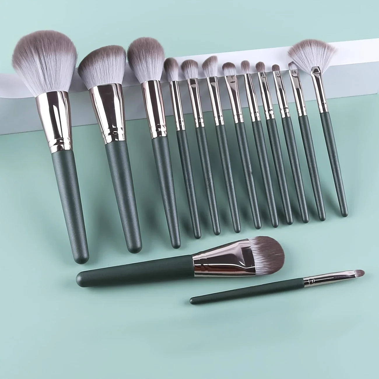 14-Piece Soft Fluffy Makeup Brush Set | Flawless Beauty Tools