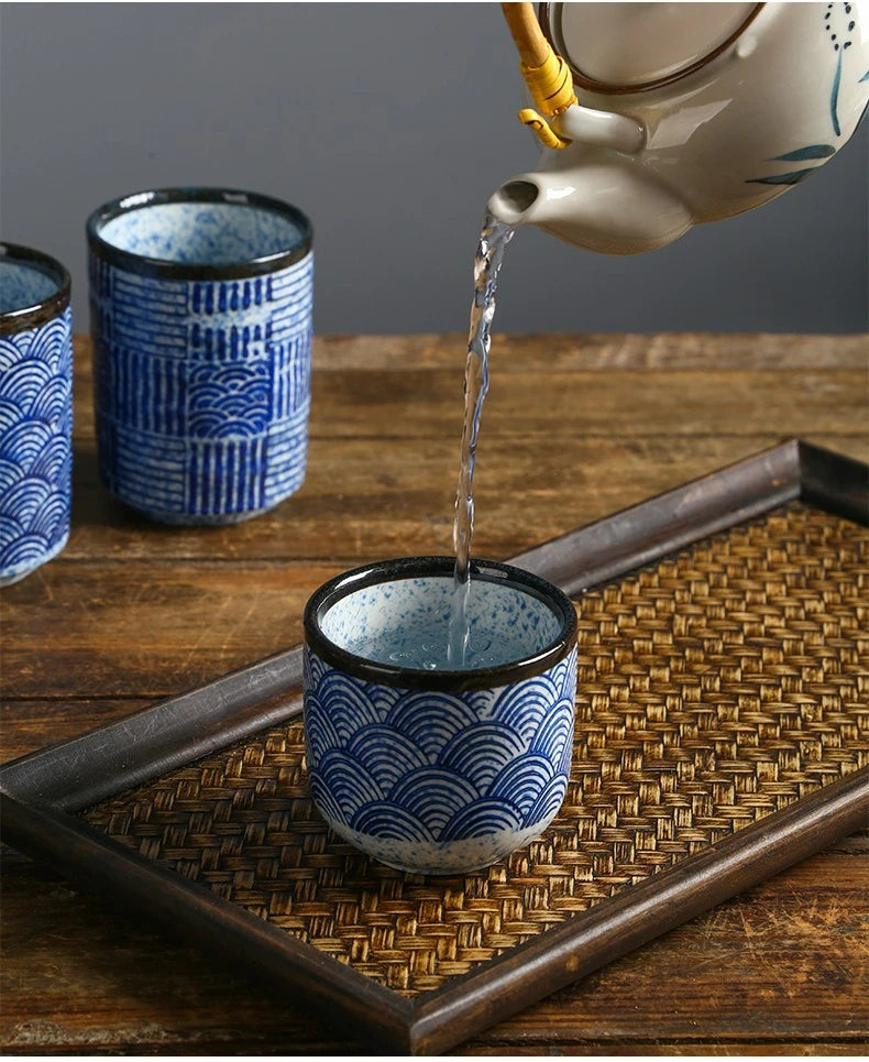 Elegante Taza de Té de Cerámica Ondulada Retro | La Experiencia de Té Perfecta