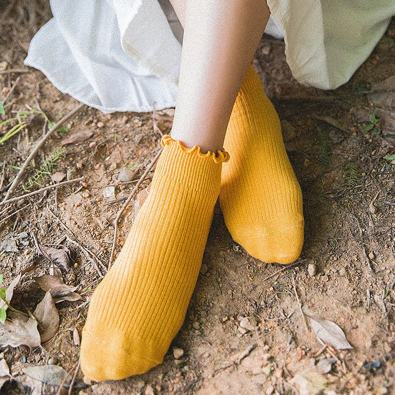 5 Pairs Women's Ruffled Ankle Socks | Stylish and Breathable
