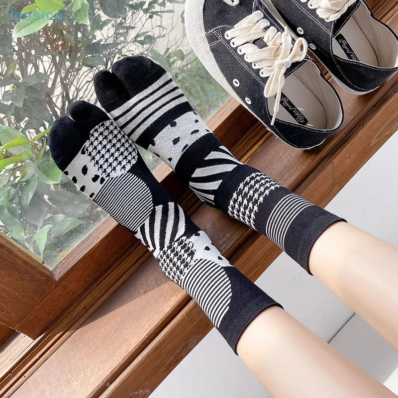 Women's Unique Two-Toe Socks for Flip-Flops | Stylish Comfort