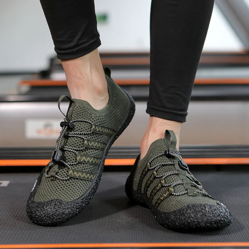 Couples Barefoot Hiking Shoes Lightweight Breathable Quick-Dry Beach Shoes Suitable for Fitness Outdoor Sports And Swimming
