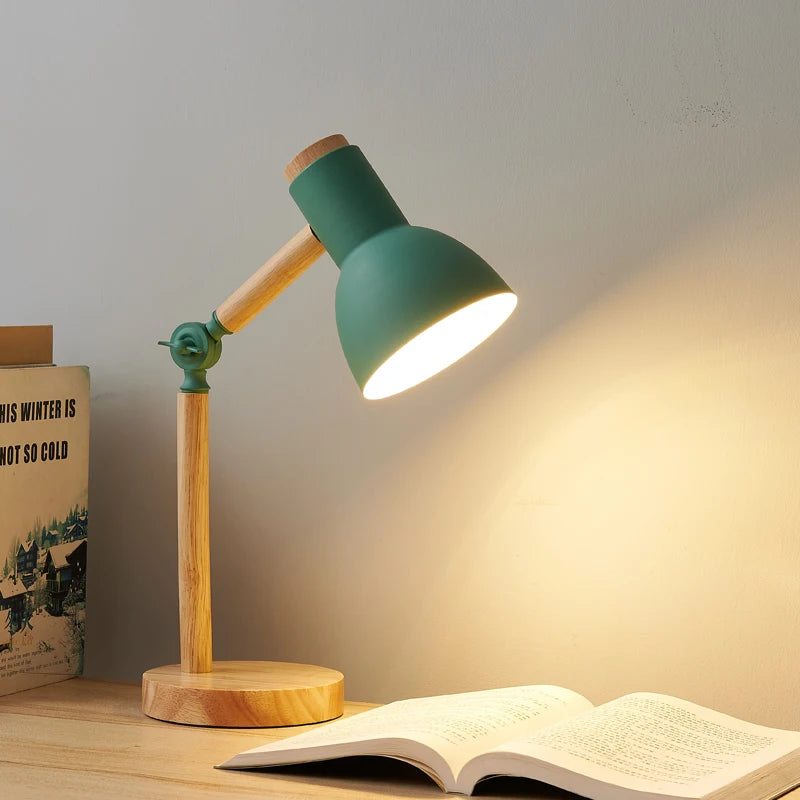 Lámpara de Mesa LED Nórdica de Madera | Protección Ocular y Diseño Elegante