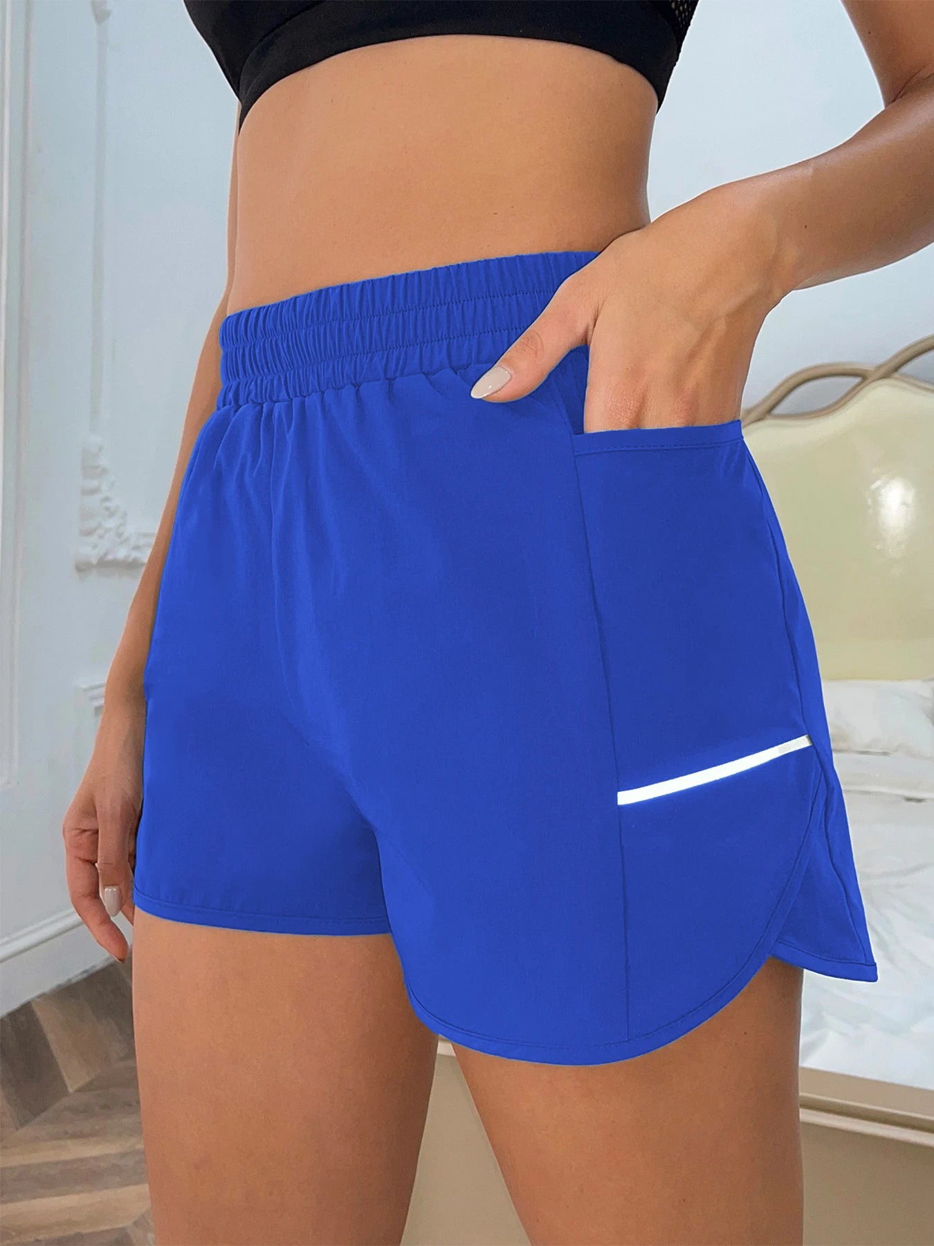 Women's Casual Sports Shorts with Mobile Pocket & Reflective Strips