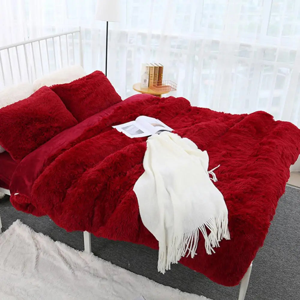 Soft Fluffy Shaggy Throw Blanket | Cozy Faux Fur Bedspread