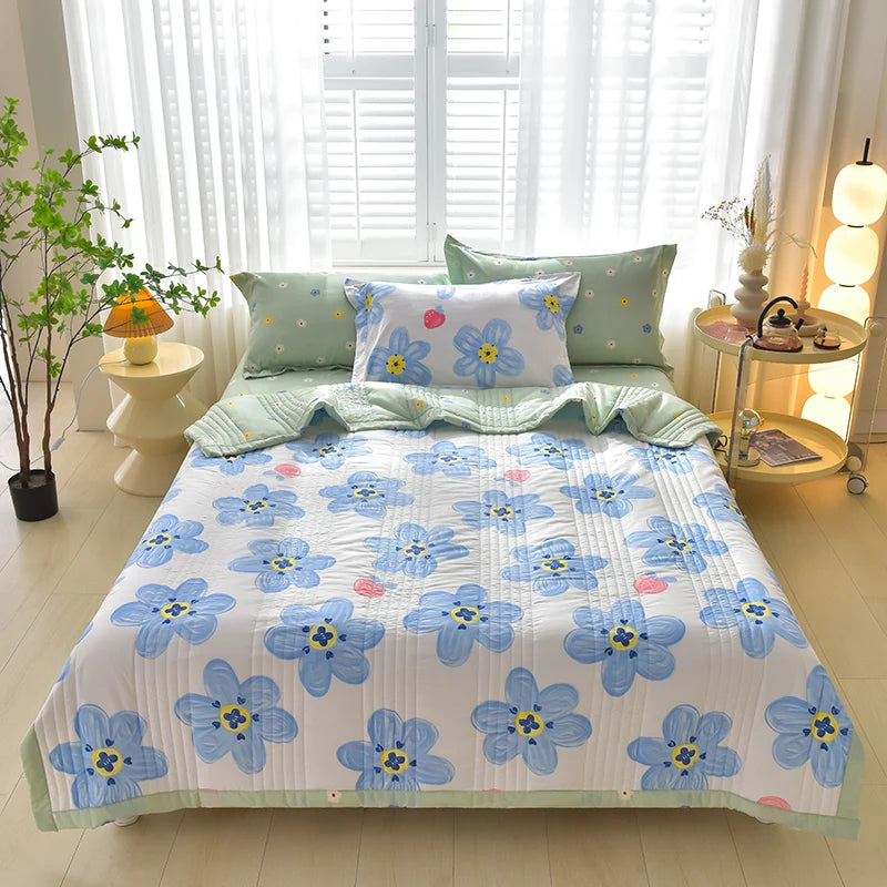 Lightweight Summer Quilt | Soft Microfiber Breathable Bedding