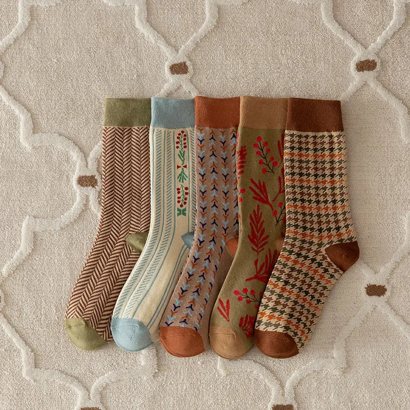 Fashionable Retro Crew Socks for Women | Vintage Chic Style