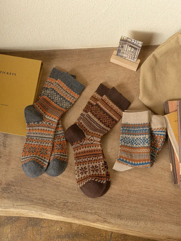 Men's Retro Geometric Pattern Middle Tube Socks | Stylish & Comfy