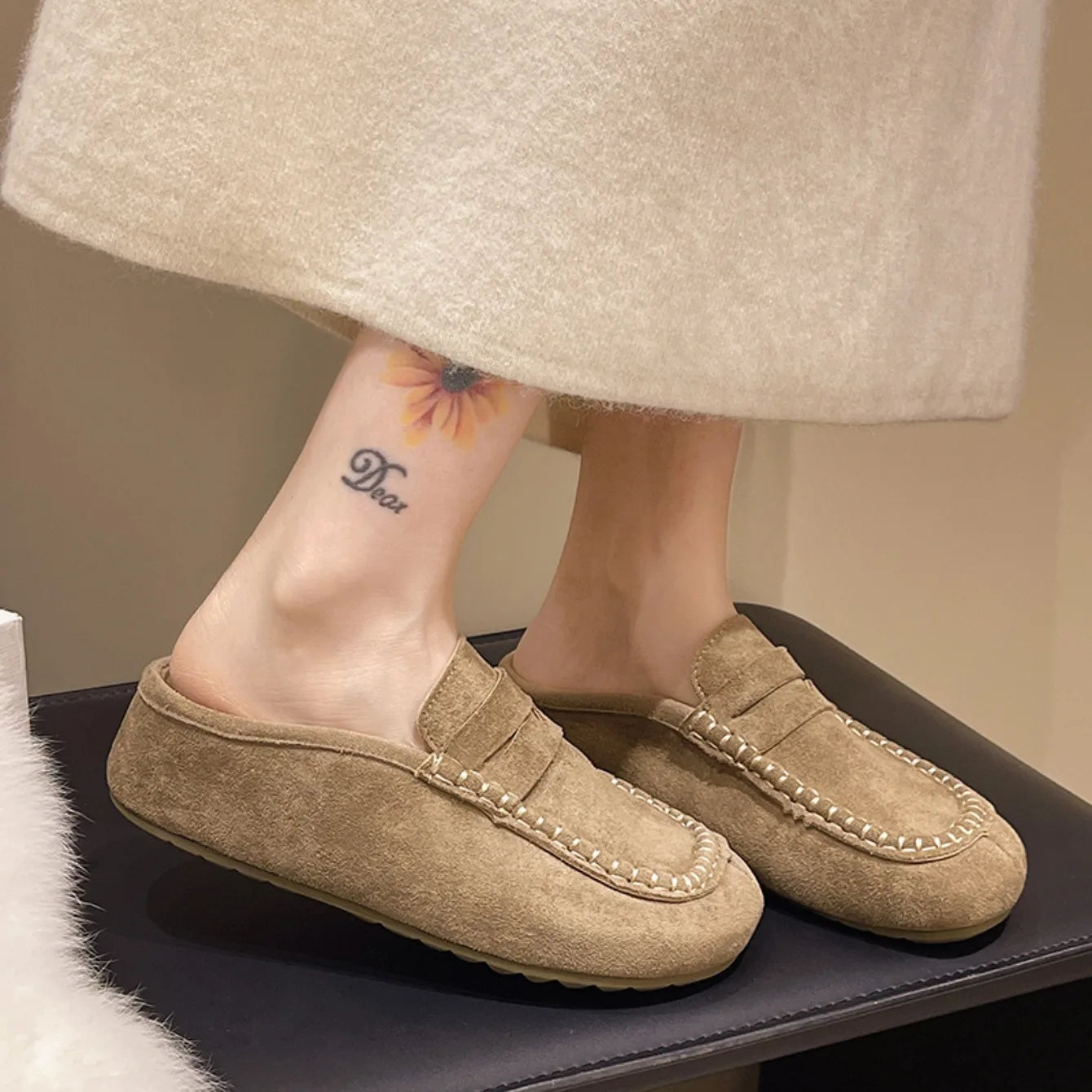 Women's Retro Anti-Slip Slippers | Cozy Flat-Bottomed Footwear
