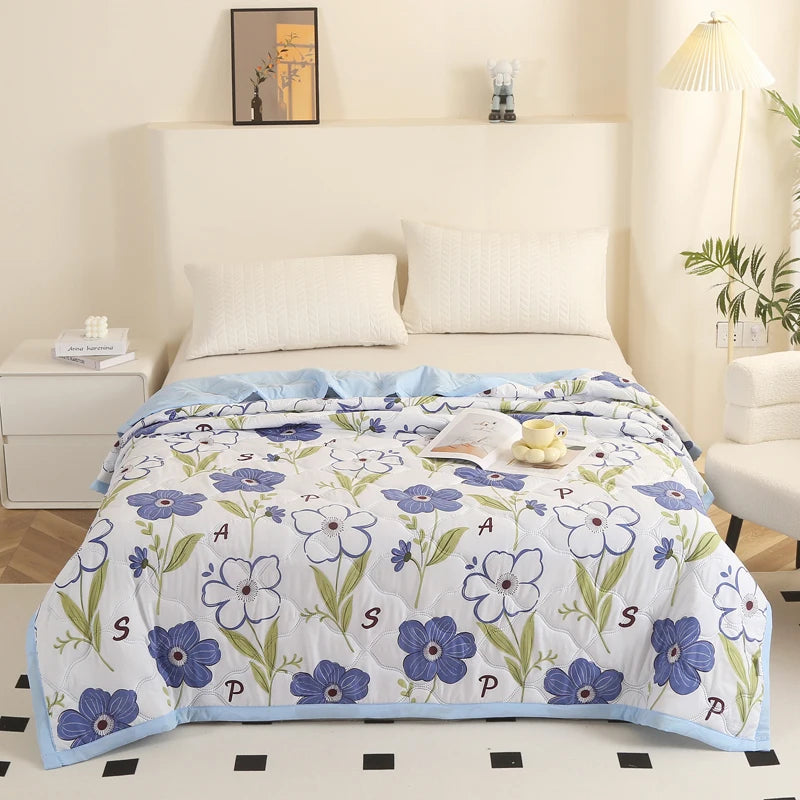 Breathable Summer Quilt - Lightweight Air Conditioned Blanket