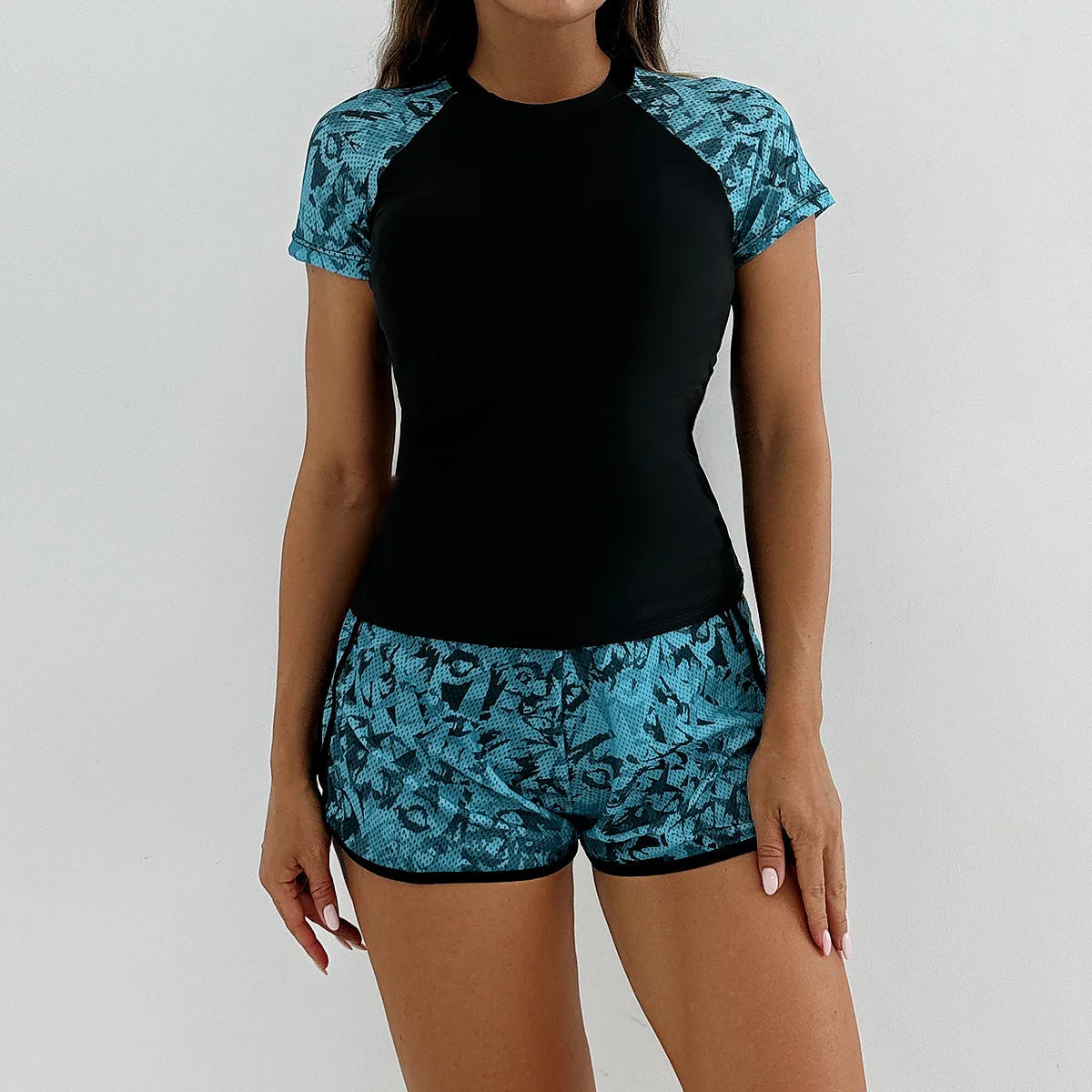 Women's Two-Piece Tankini Set | Stylish & Comfortable Swimwear