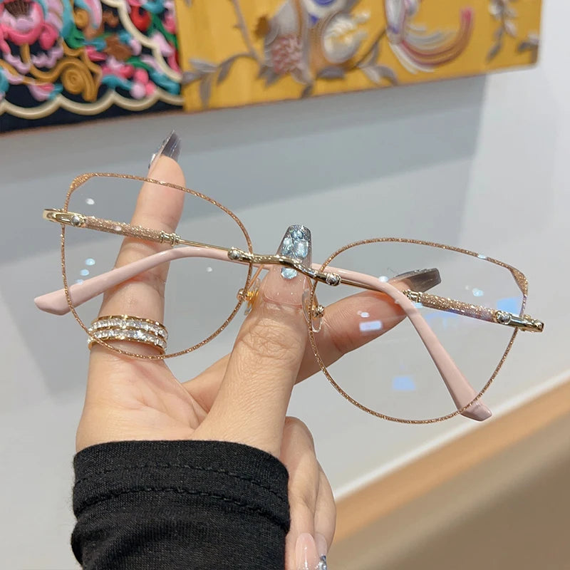 Stylish Photochromic Eyeglasses | Eye Protection & Comfort