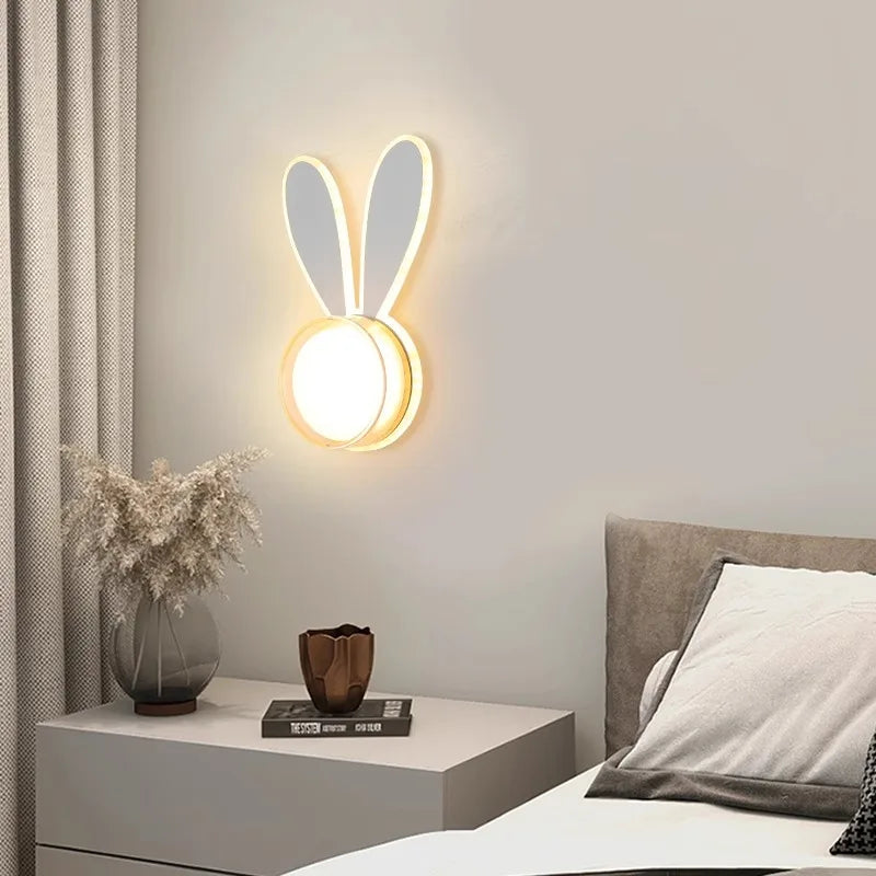 Linda lámpara de pared LED infantil | Moderna luz de dormitorio con dibujos animados