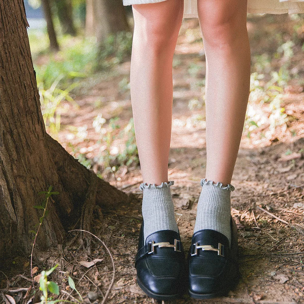 5 Pairs Women's Ruffled Ankle Socks | Stylish and Breathable